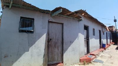 House For Sale in Diepsloot, Diepsloot