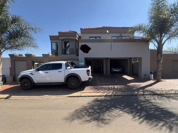 Property For Sale in Alveda, Johannesburg